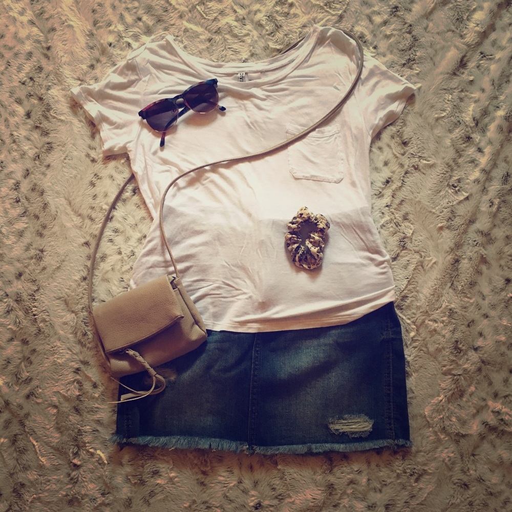 Silky white tee